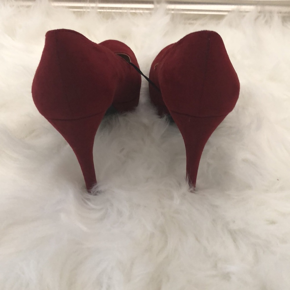 Red suede heels - Picture 3 of 3